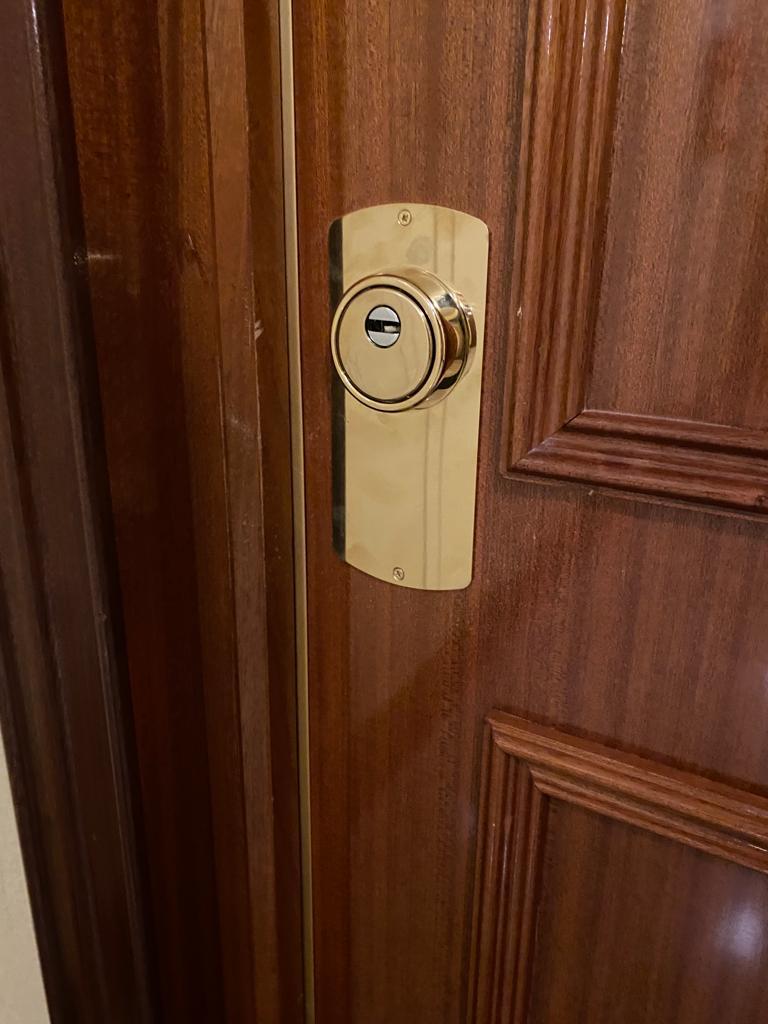 Lubricar una cerradura vieja