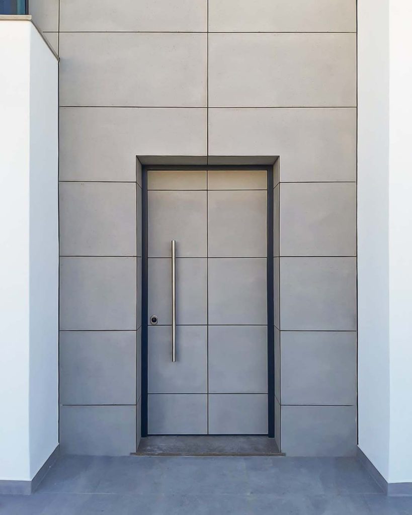 Proteger tu segunda vivienda puertas acorazadas