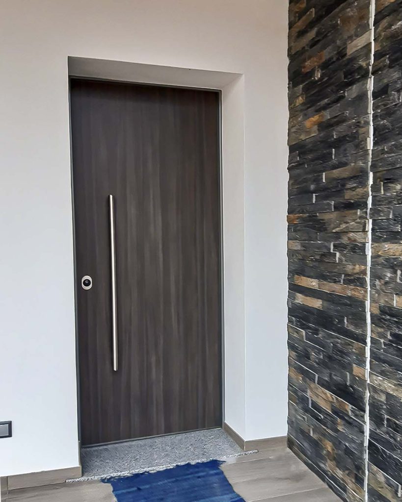 Proteger tu segunda vivienda puertas de seguridad